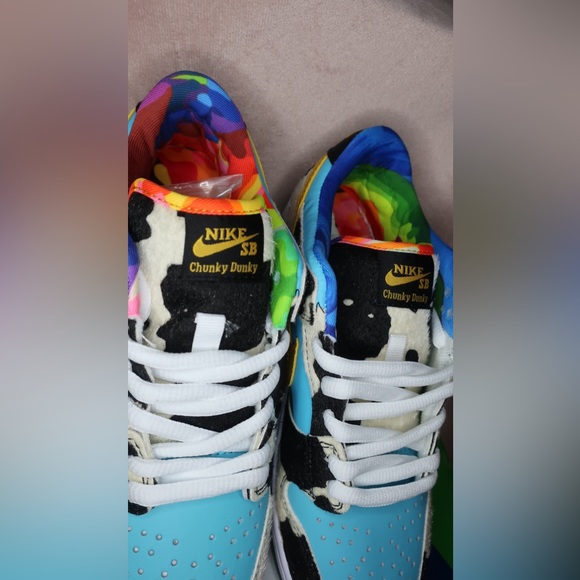 NIKE SB DUNKS LOW - BEN & JERRYS CHUNKY DUNKY - Picture 3 of 10